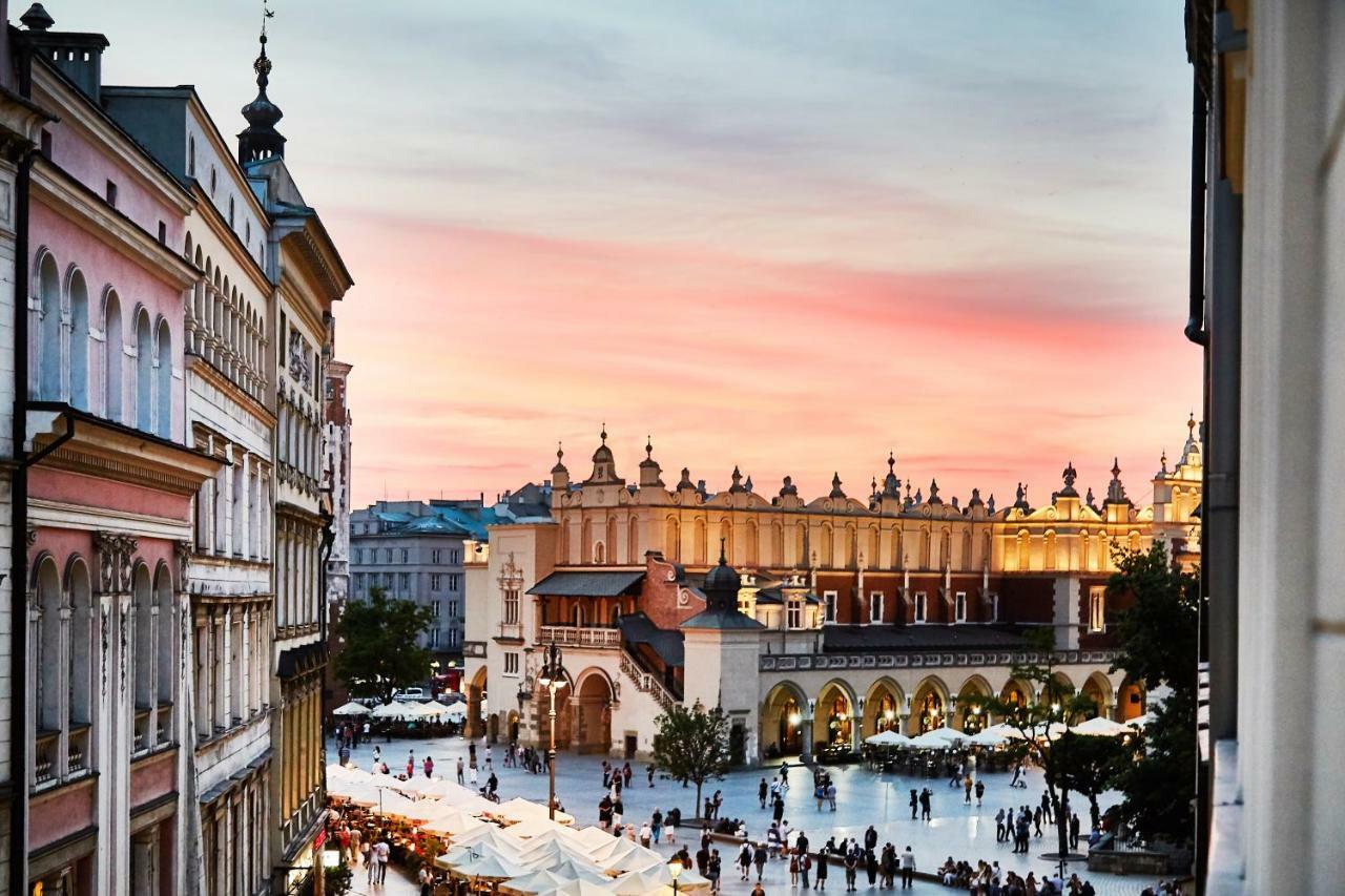 Krakow For You Main Square Apartments 3*